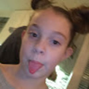 Meet your Posher, Myla